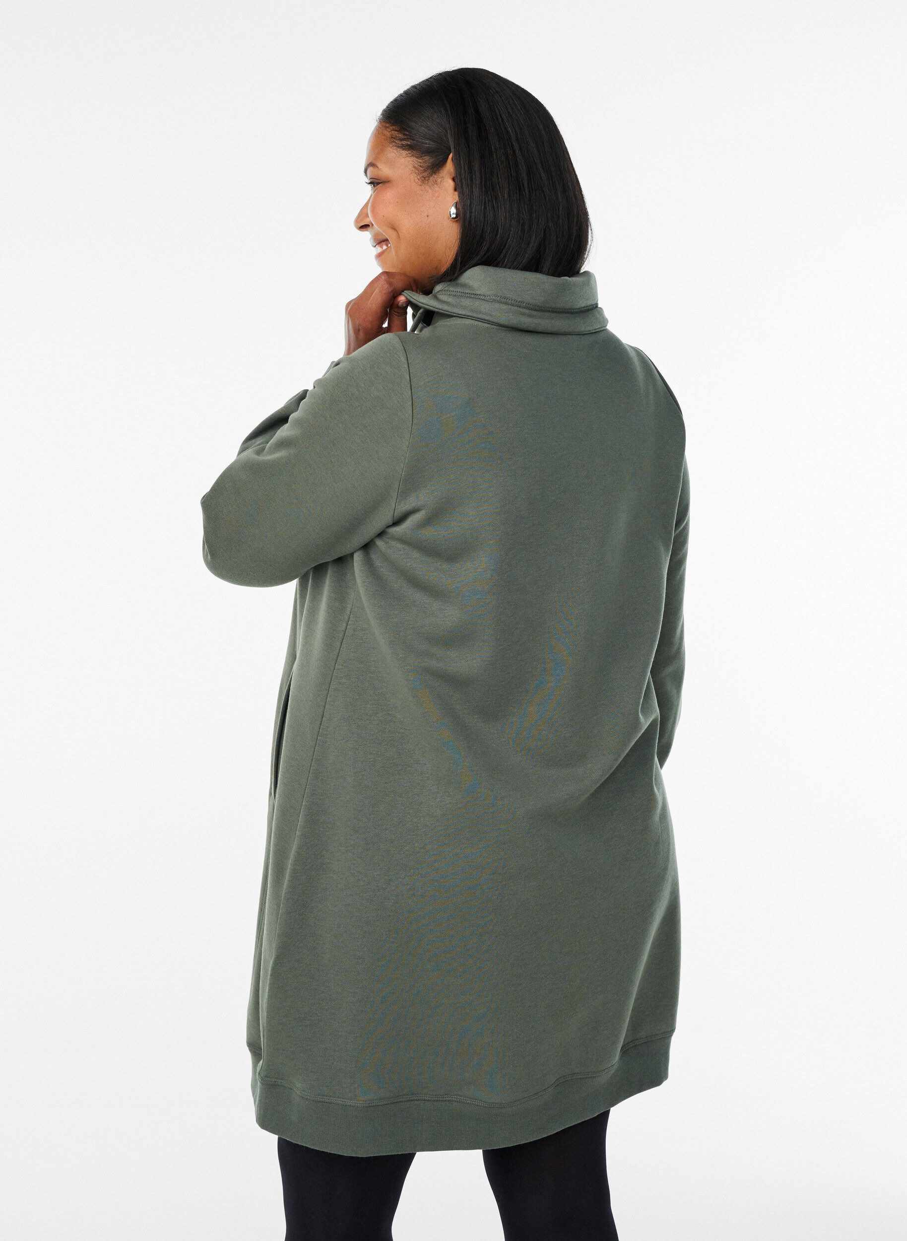 ZizzifashionShort sweatshirt dress with high collar and pockets, Green, Model image number 2