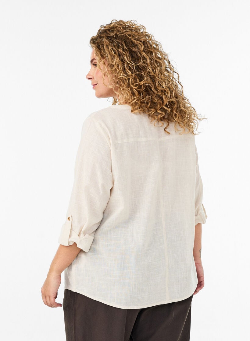 Cotton shirt blouse with a v-neck, Vanilla, Model image number 2