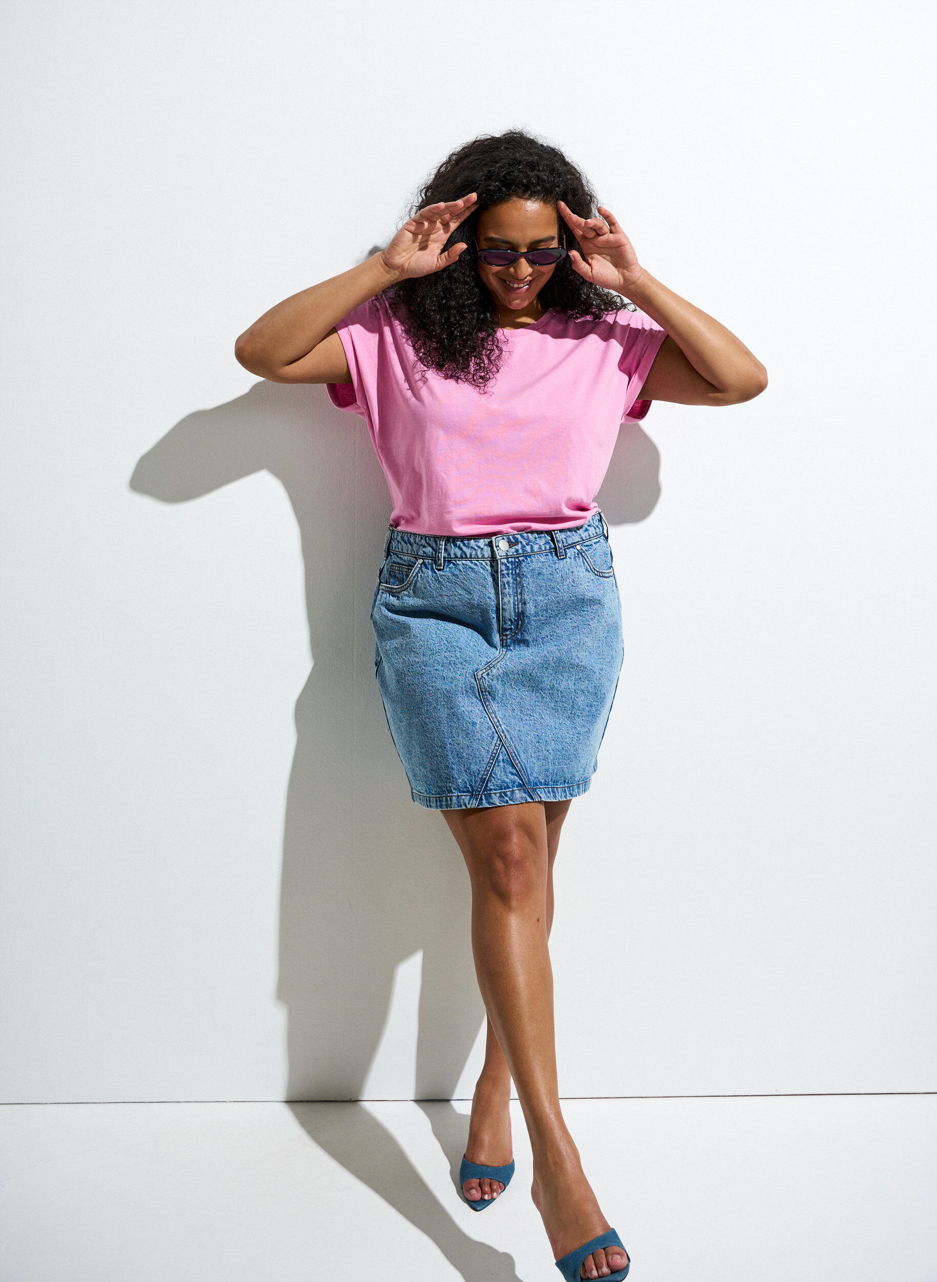 Short sleeved cotton blend t-shirt