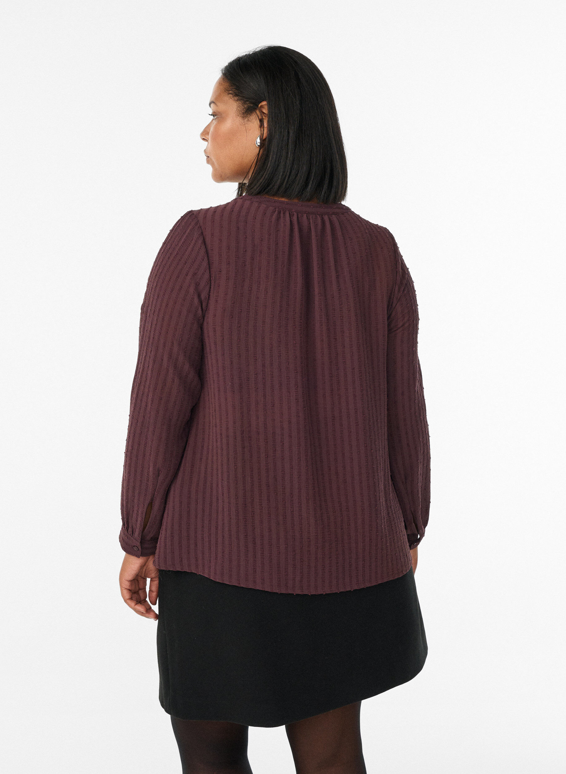 Zizzifashion Shirt with a textured dot pattern and embroidery details, Dark Bordeaux, Model image number 2