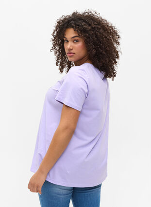 Short-sleeved t-shirt with print,  Lavender LAMOUR, Model image number 1