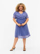 Short-sleeved blonde dress with wide frills, Lavender Violet, Model image number 2