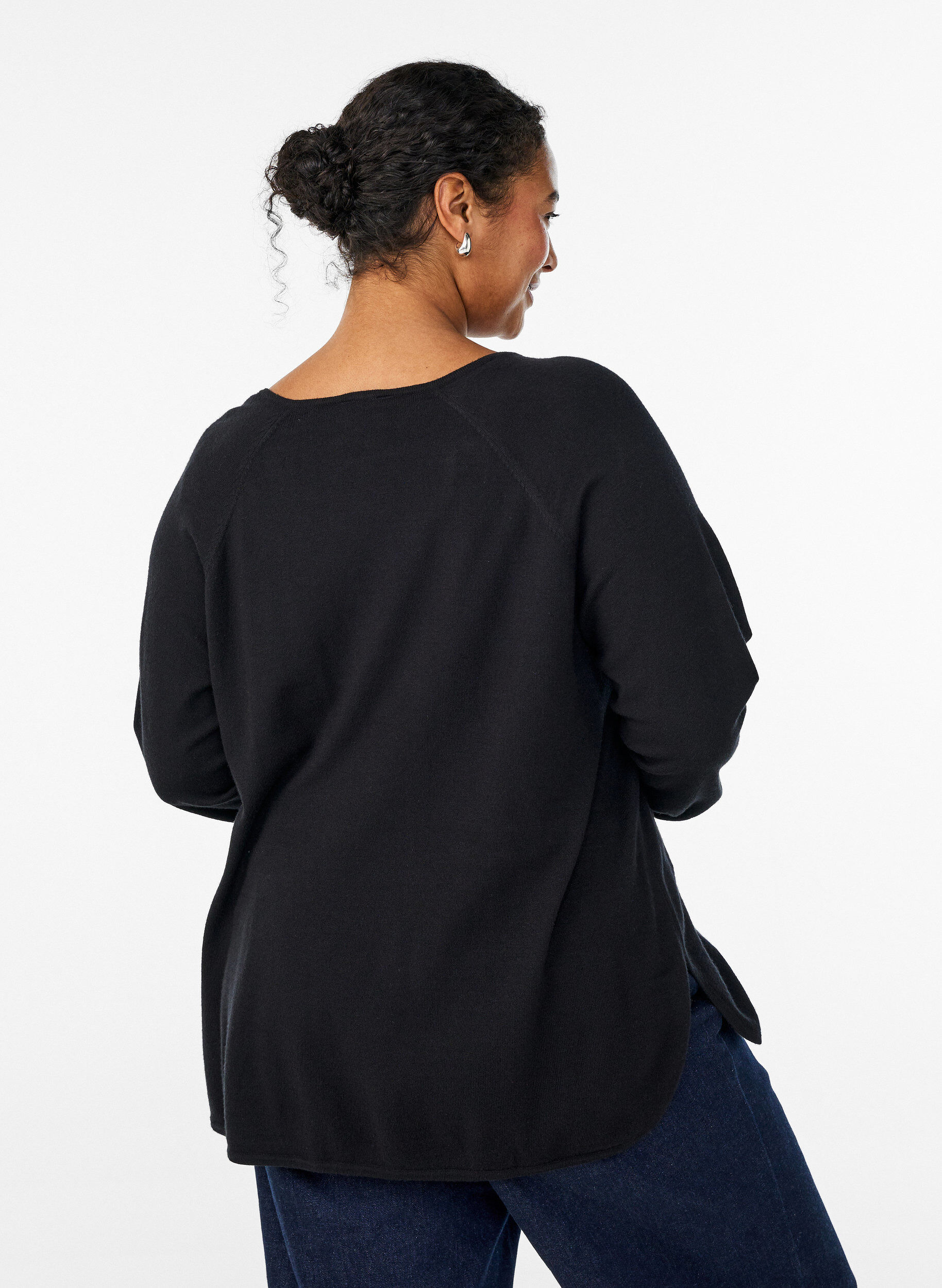 Zizzifashion Fine-knit blouse with v-neck and front detail, Black, Model image number 2