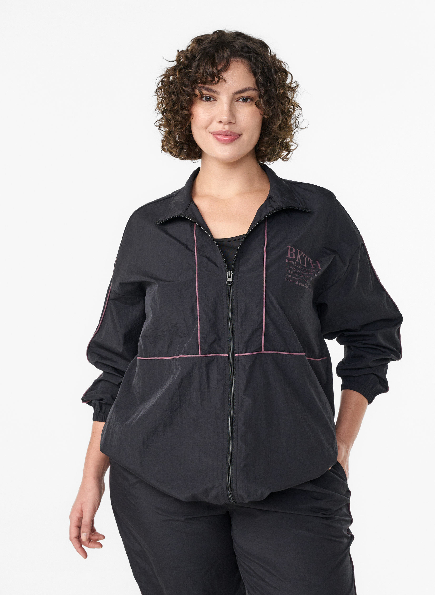Lightweight jacket with contrast piping, Black, Model