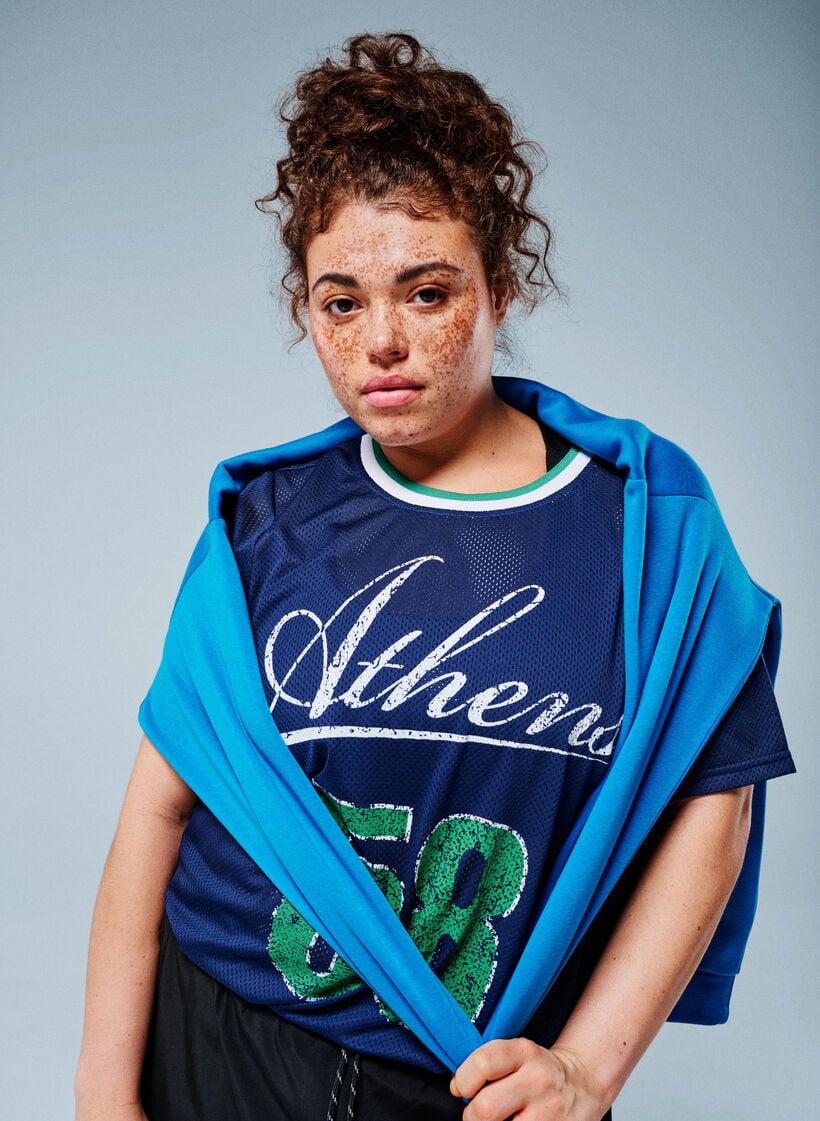 Sporty t-shirt in mesh with front print, Blue, Image image number 0