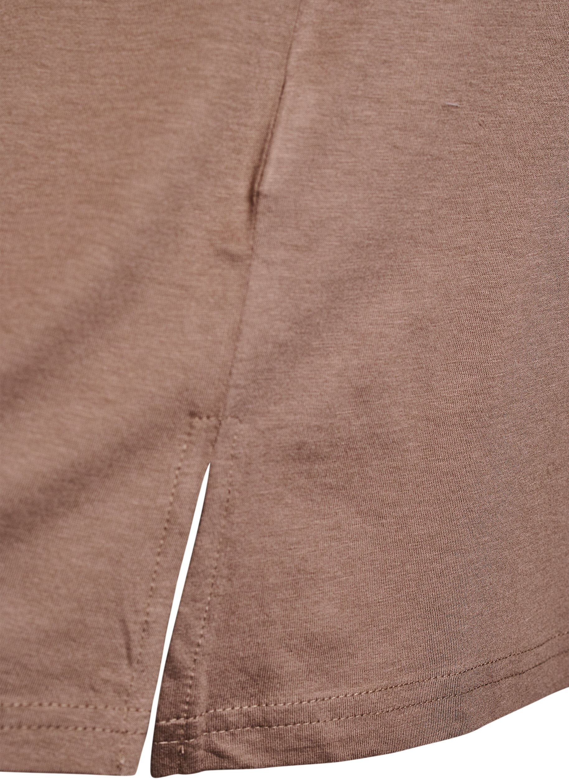 Zizzifashion Single colour oversized t-shirt with v-neck, Brown, Packshot image number 3