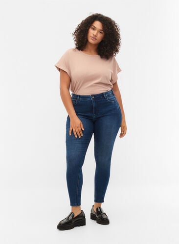 Cropped Amy jeans with a zip, Dark blue denim, Model image number 0