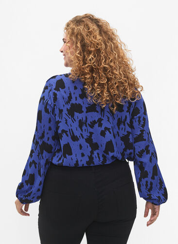 Long sleeved blouse with ruffles, Black Blue AOP, Model image number 1