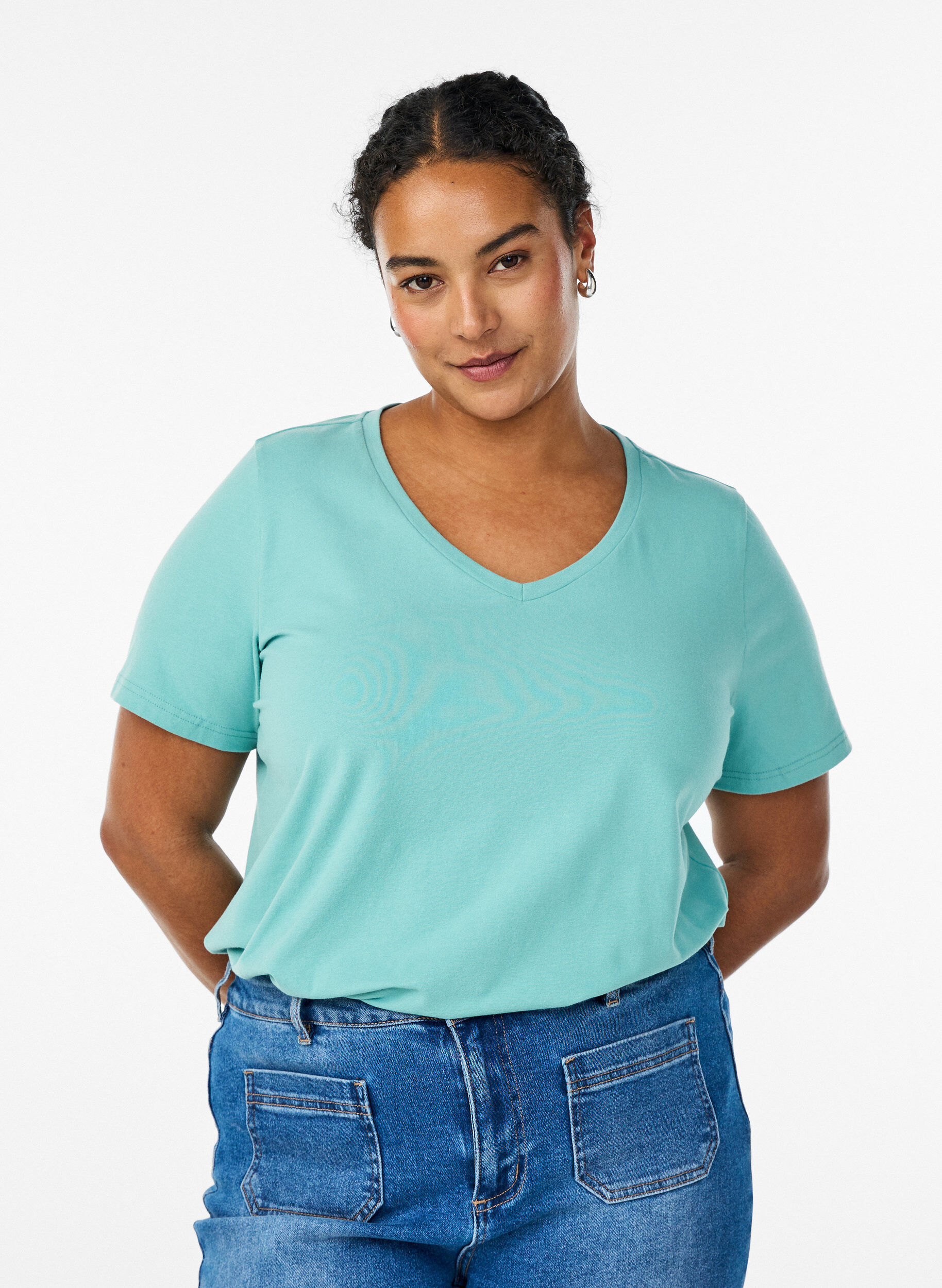 ZizzifashionSolid coloured basic t-shirt in cotton, Green, Model image number 0