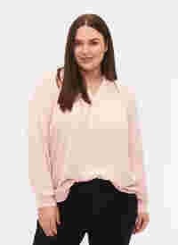 Long-sleeved blouse with v-neck, Strawberry Cream, Model