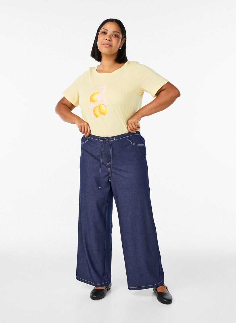 T-shirt with motif, Yellow, Model image number 1