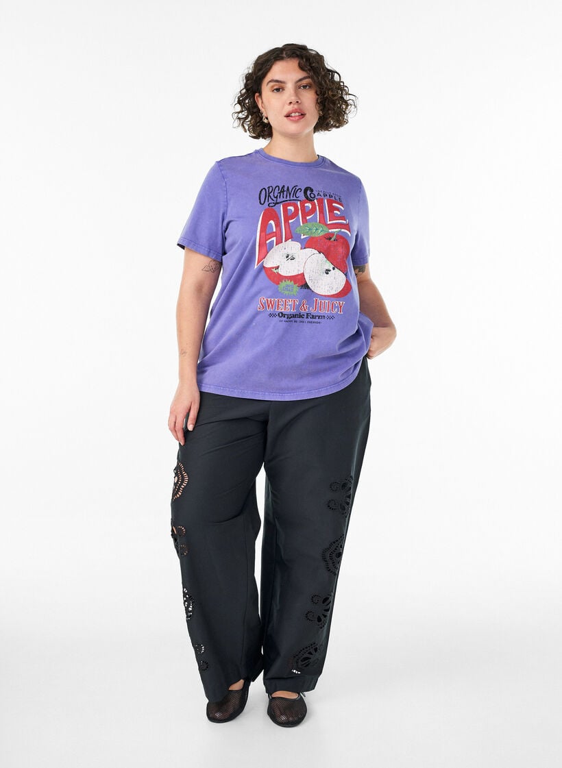 Cotton T-shirt with front print and a washed look, Purple, Model image number 1