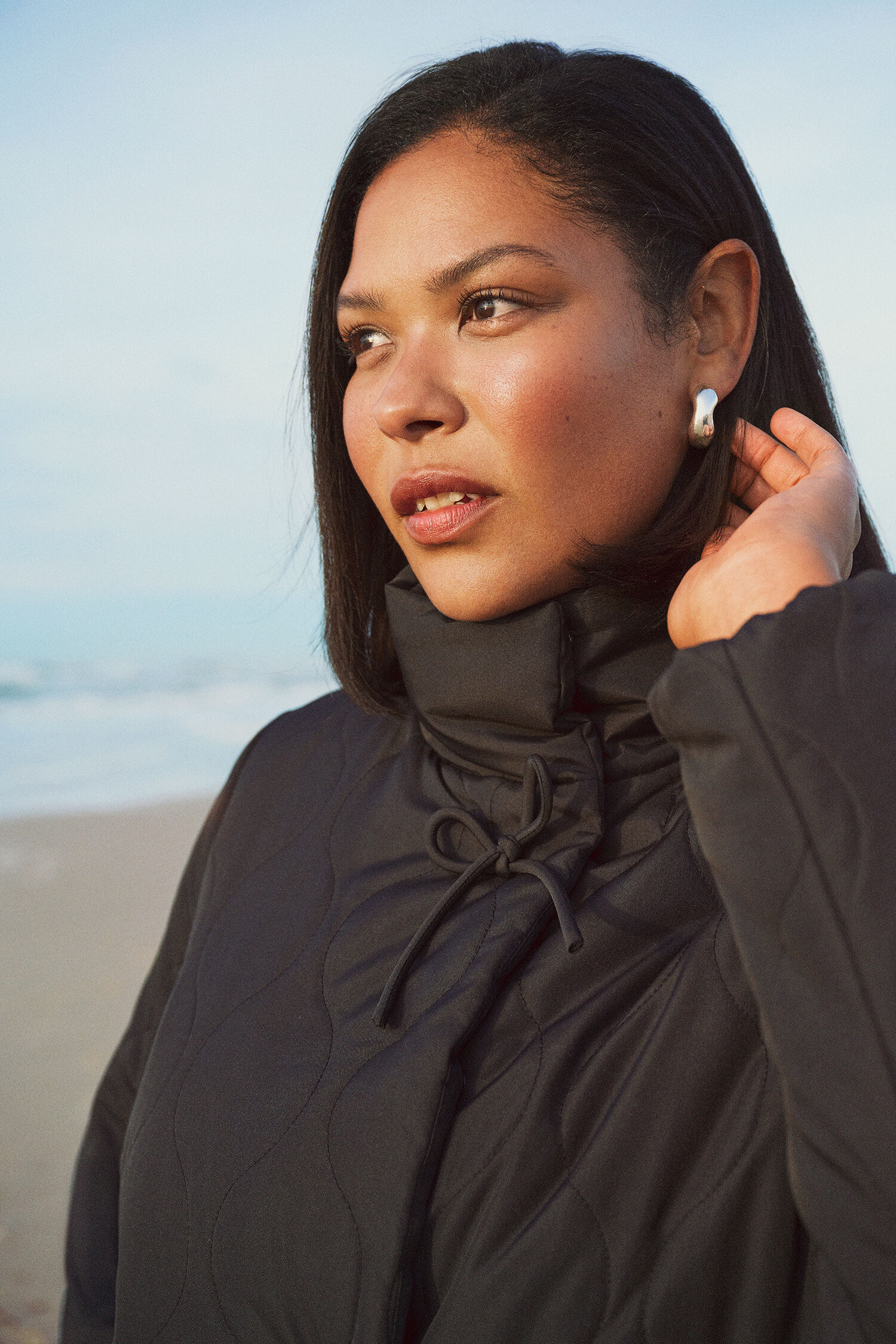 Zizzifashion Short quilted jacket with bows, , Model