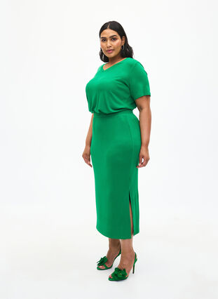 Slim fit midi skirt in viscose, Jolly Green, Model image number 0