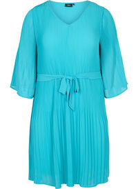 Pleated dress with 3/4 sleeves