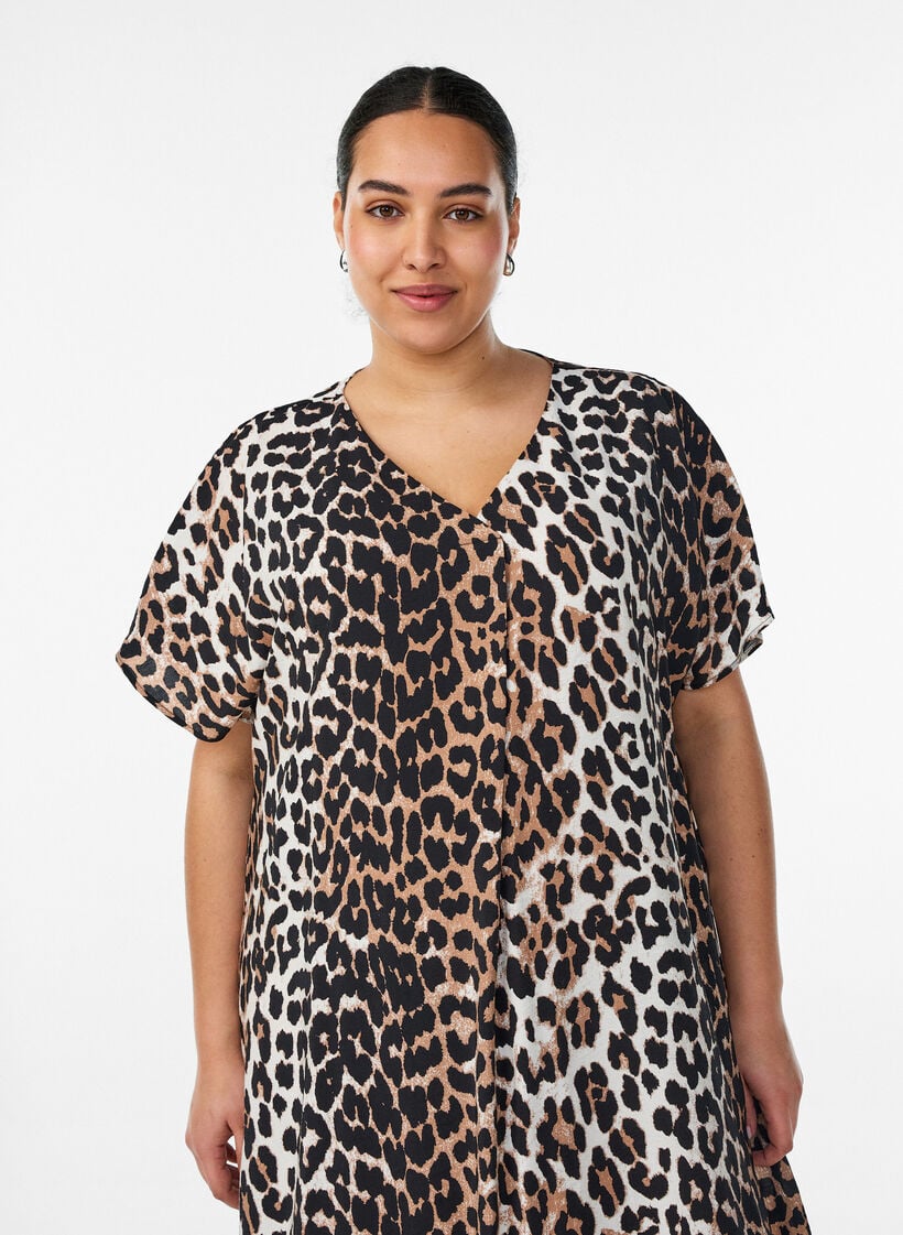 V-neck dress in viscose, Brown, Model image number 2