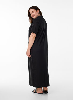 Maxi dress in jersey with collar and short sleeves - Black - Sz. 40-64 - Zizzifashion Maxi dress in jersey with collar and short sleeves - Black - Sz. 40-64 - Zizzifashion