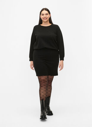 Short skirt with texture, Black, Model image number 3
