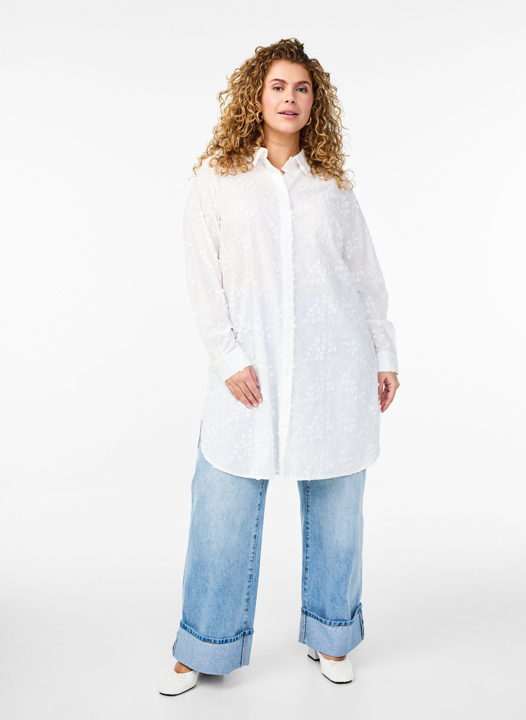 Zizzifashion Shirt dress with embroidered flowers, White, Model image number 1