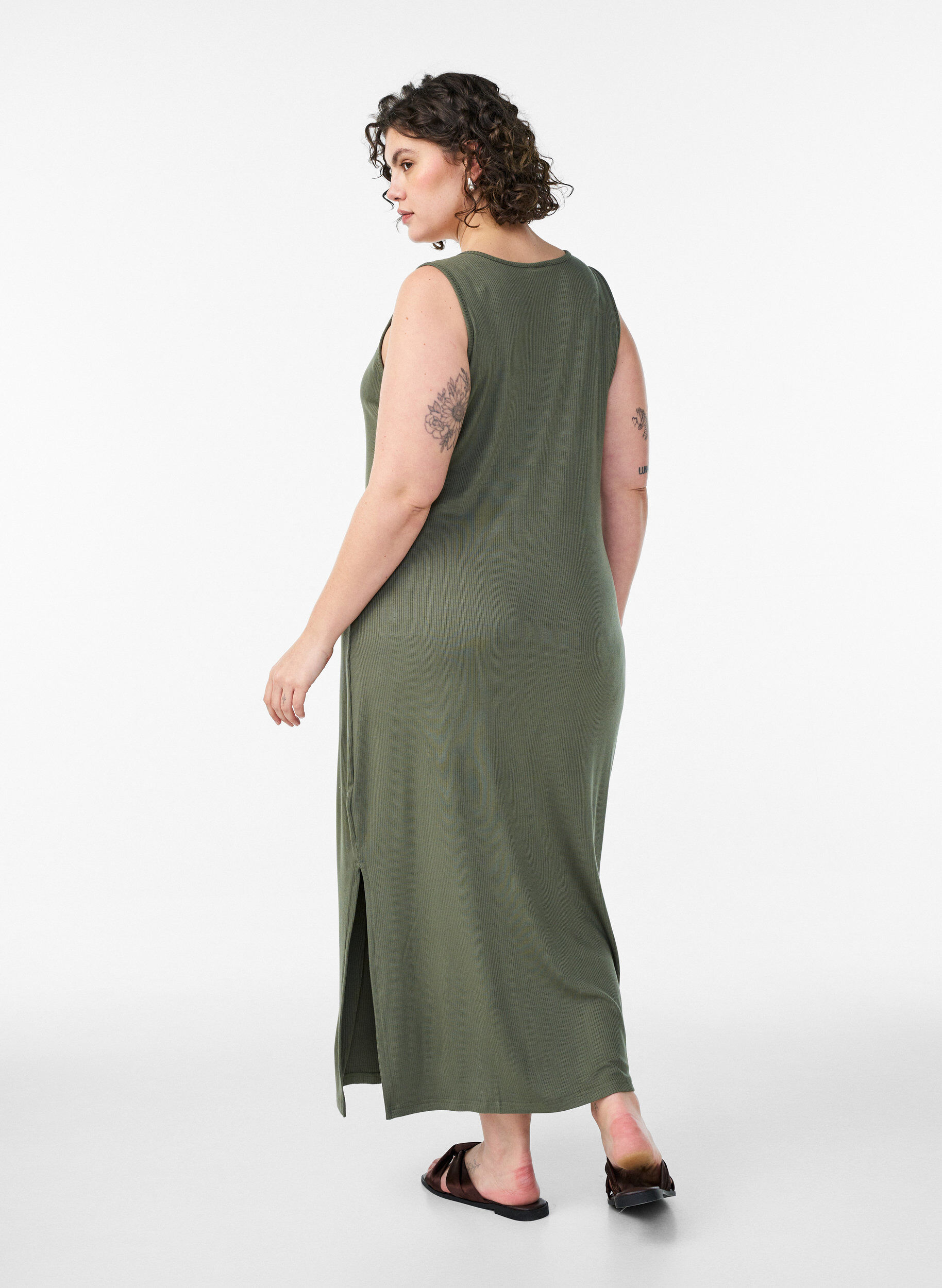 Zizzifashion Sleeveless ribbed dress in viscose, Green, Model image number 1