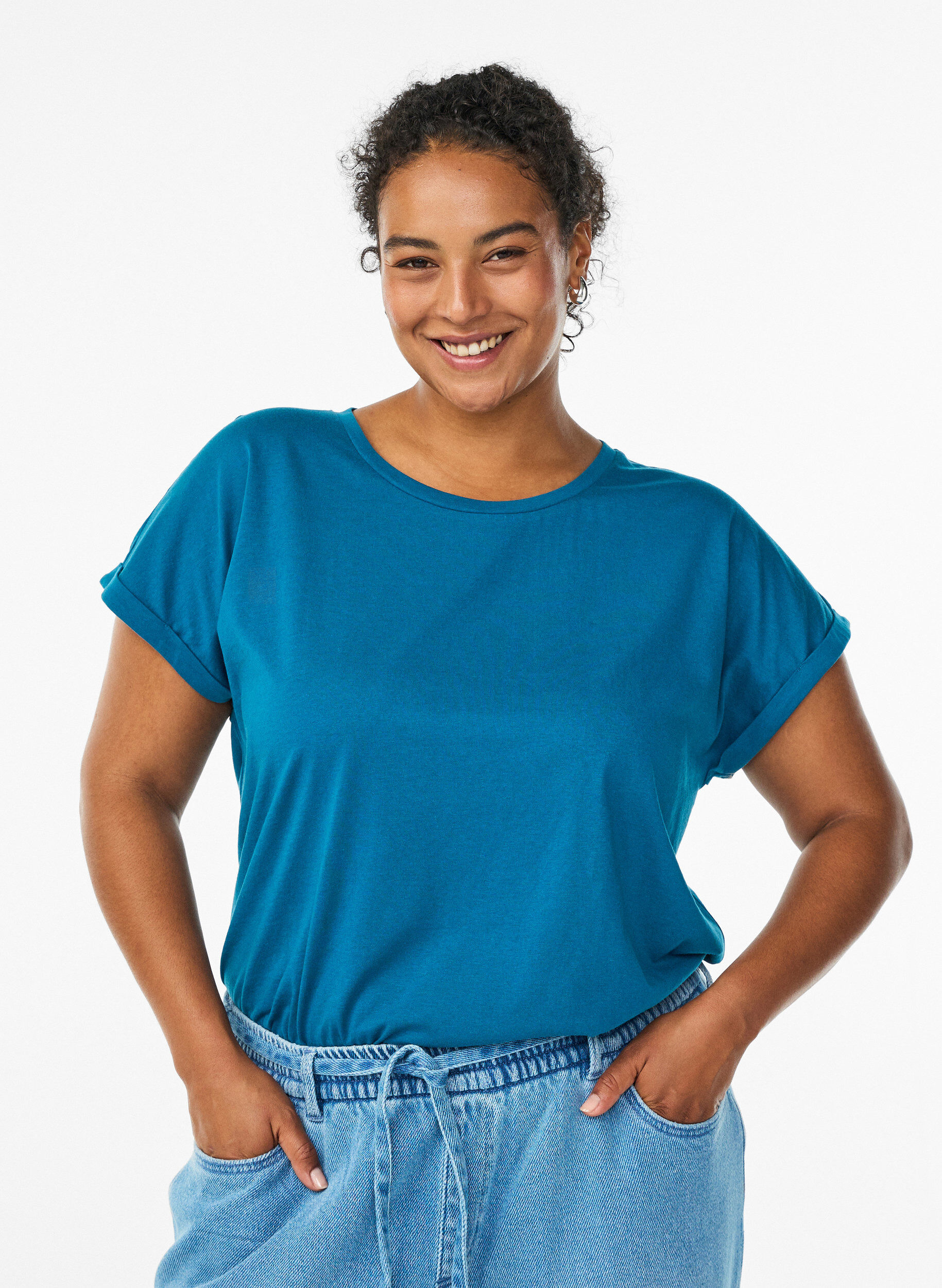 Short sleeved cotton blend t-shirt, Petrol, Model