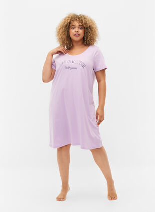 Short-sleeved cotton nightdress, Lilac Breeze w. Life, Model image number 2