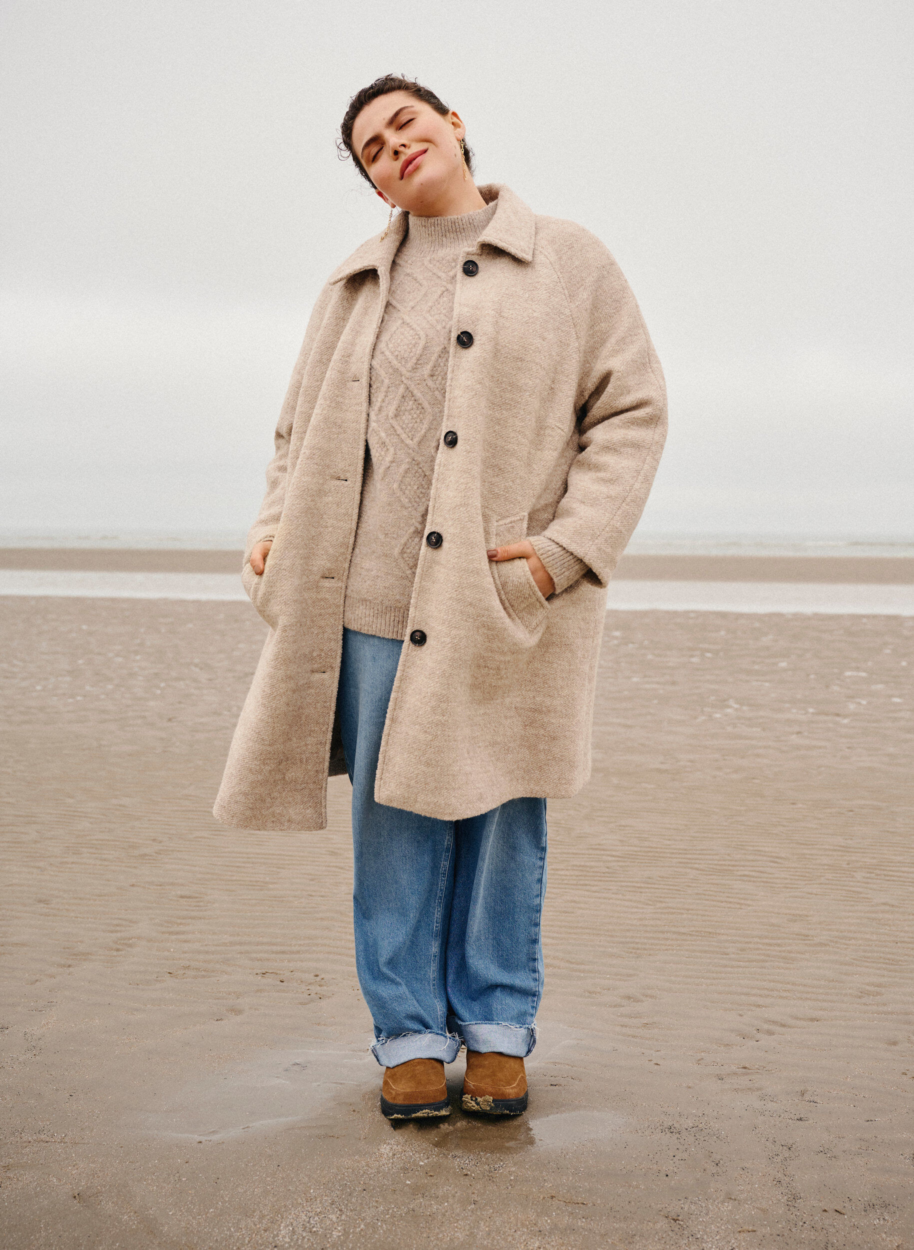 Zizzifashion Plaid boucl&eacute; coat with buttons, Simply Taupe, Image image number 1