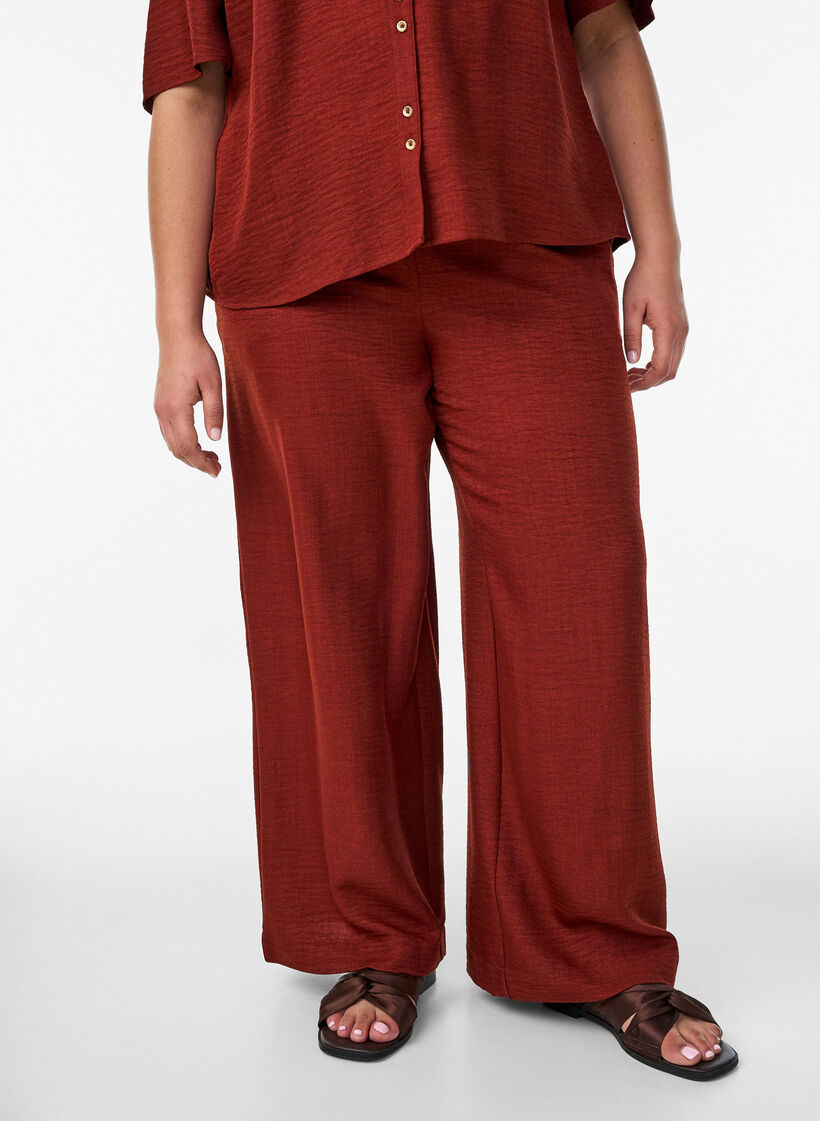 Loose trousers with elasticated waistband and pockets, Red, Model image number 2
