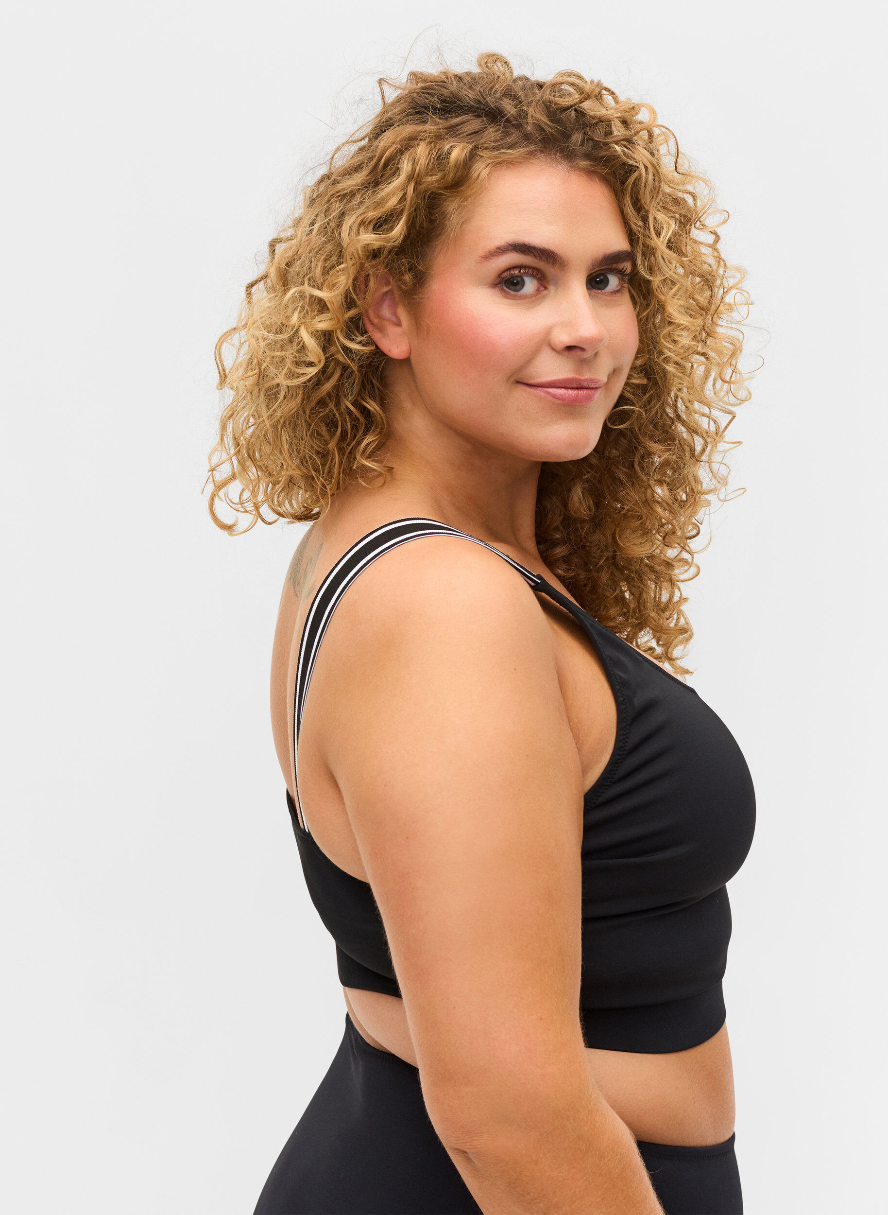 Zizzifashion Bikini top with striped shoulder straps, Black, Model image number 2