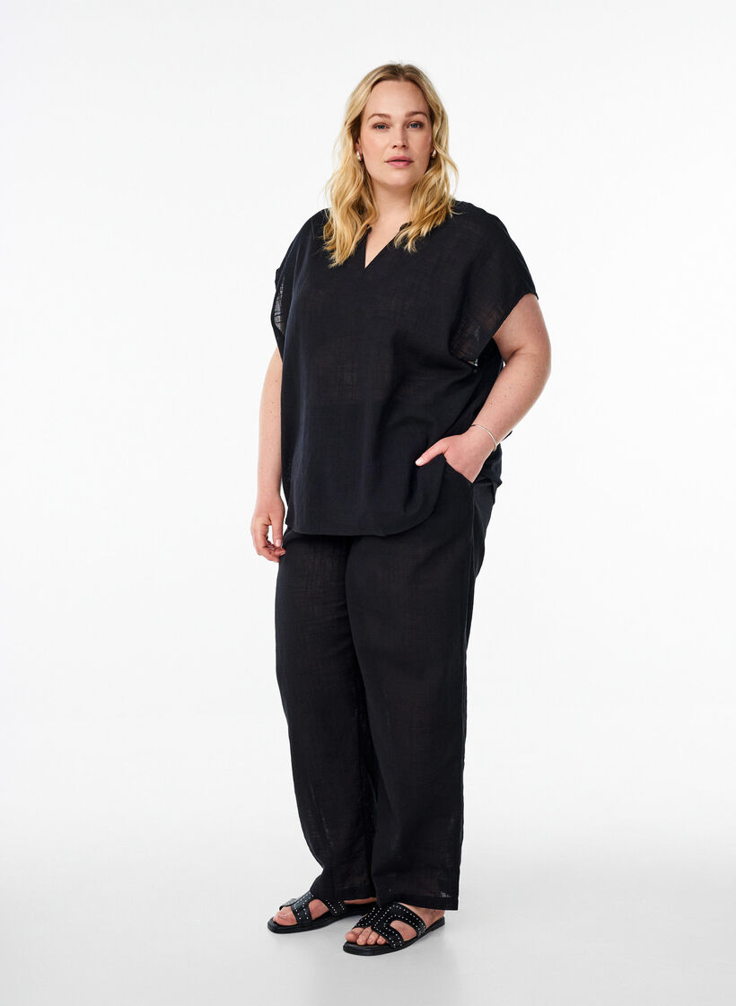 Loose blouse with cap sleeves, Black, Model image number 1