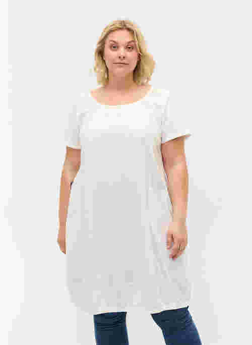 Short-sleeved cotton dress