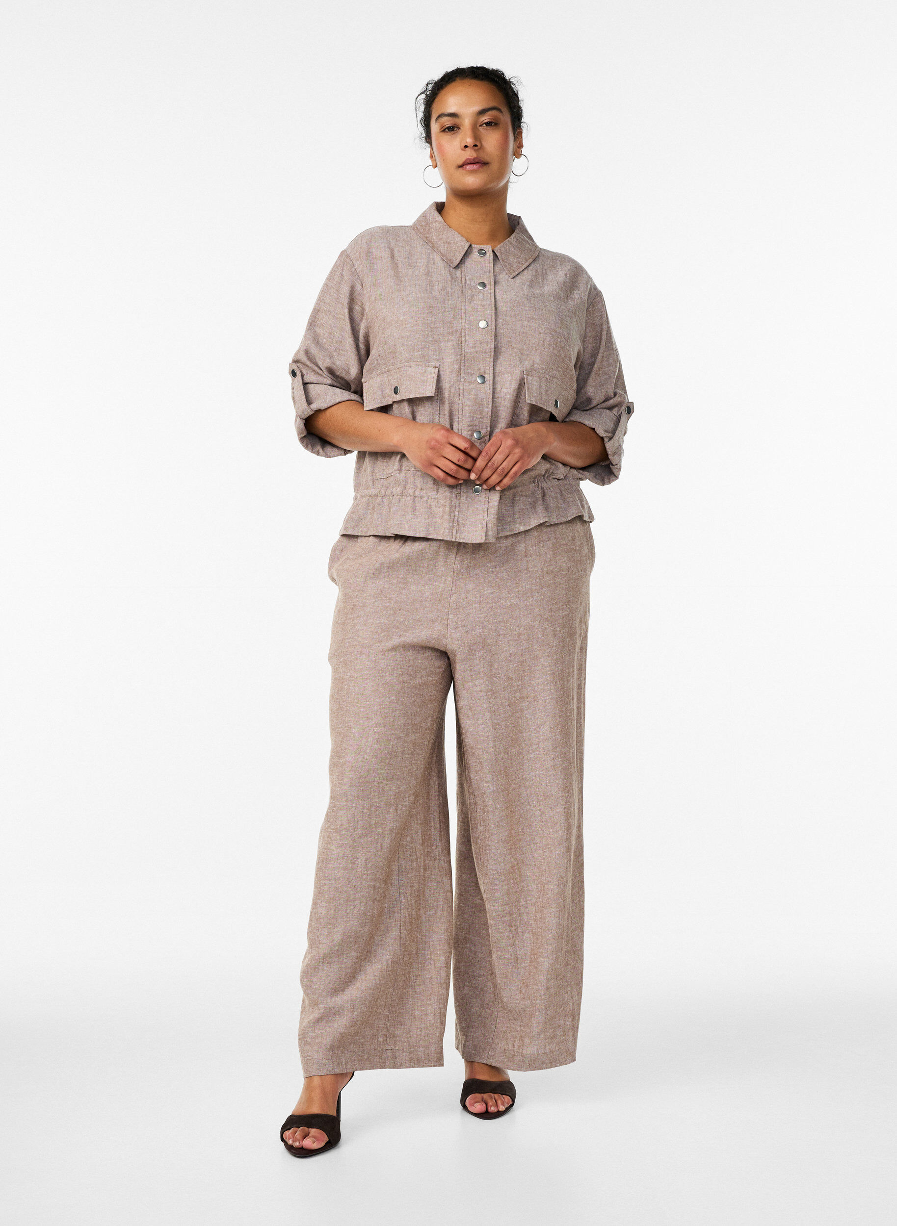 Wide-leg linen and viscose trousers, Brown, Model