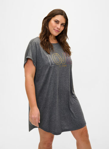 Short sleeve nightgown with text print, Black Mel. Love, Model image number 0