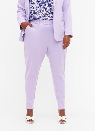 Cropped trousers with pockets, Purple Rose, Model image number 2