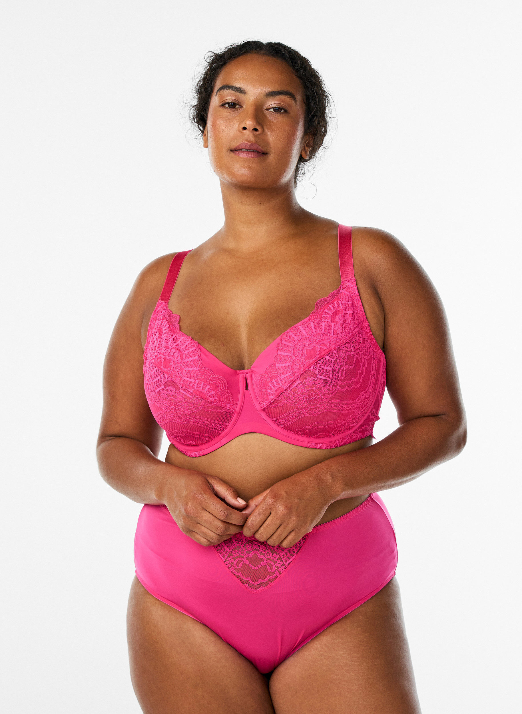 Zizzifashion Full cover underwired lace bra, Pink, Model image number 1