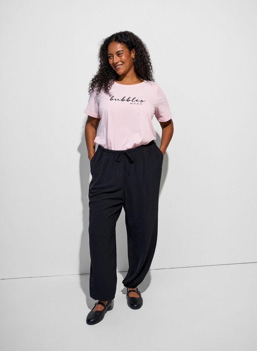 T-shirt with motif, Pink, Model image number 1