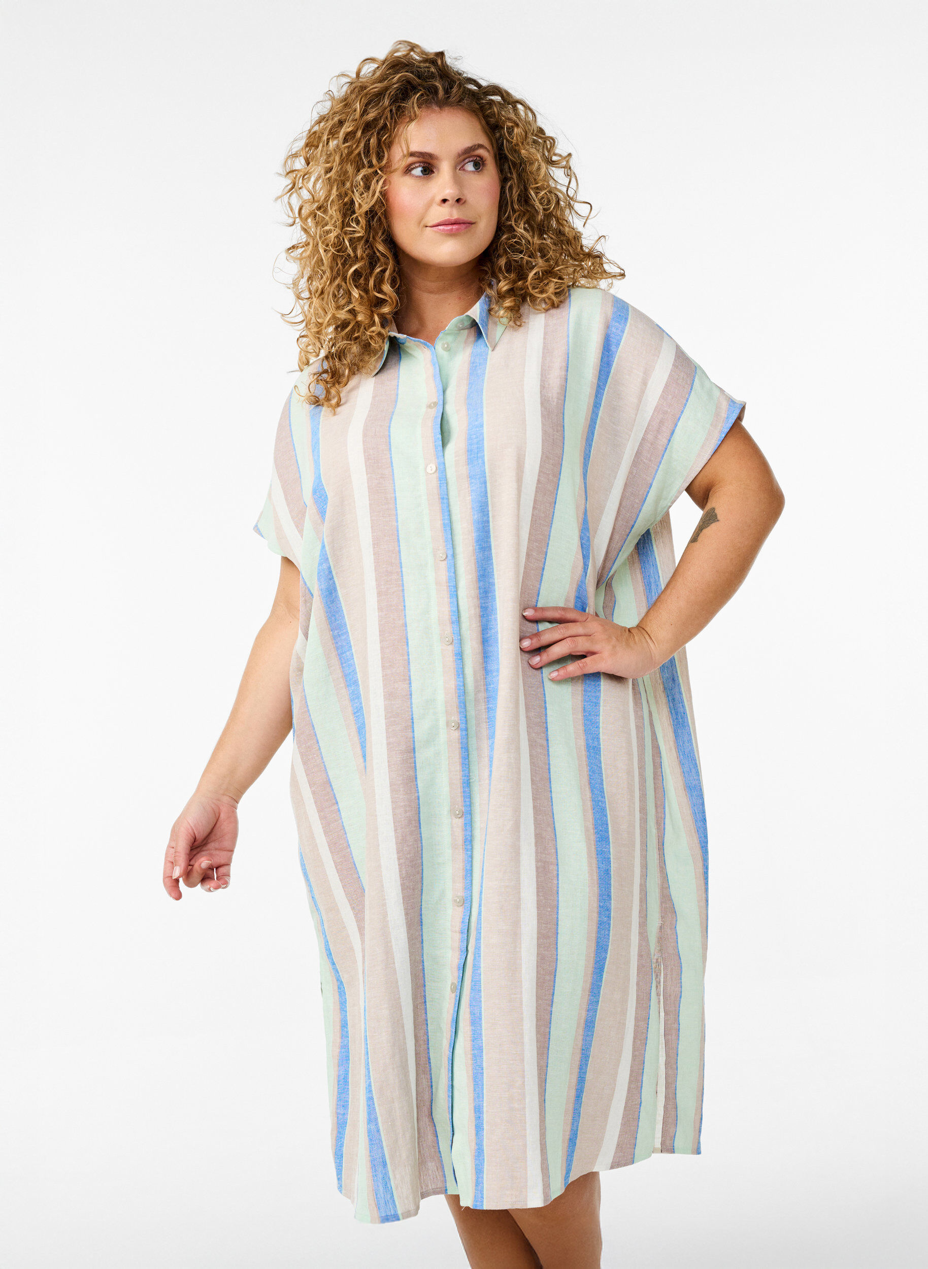 Zizzifashion Long shirt in viscose and linen, Blue, Model image number 0