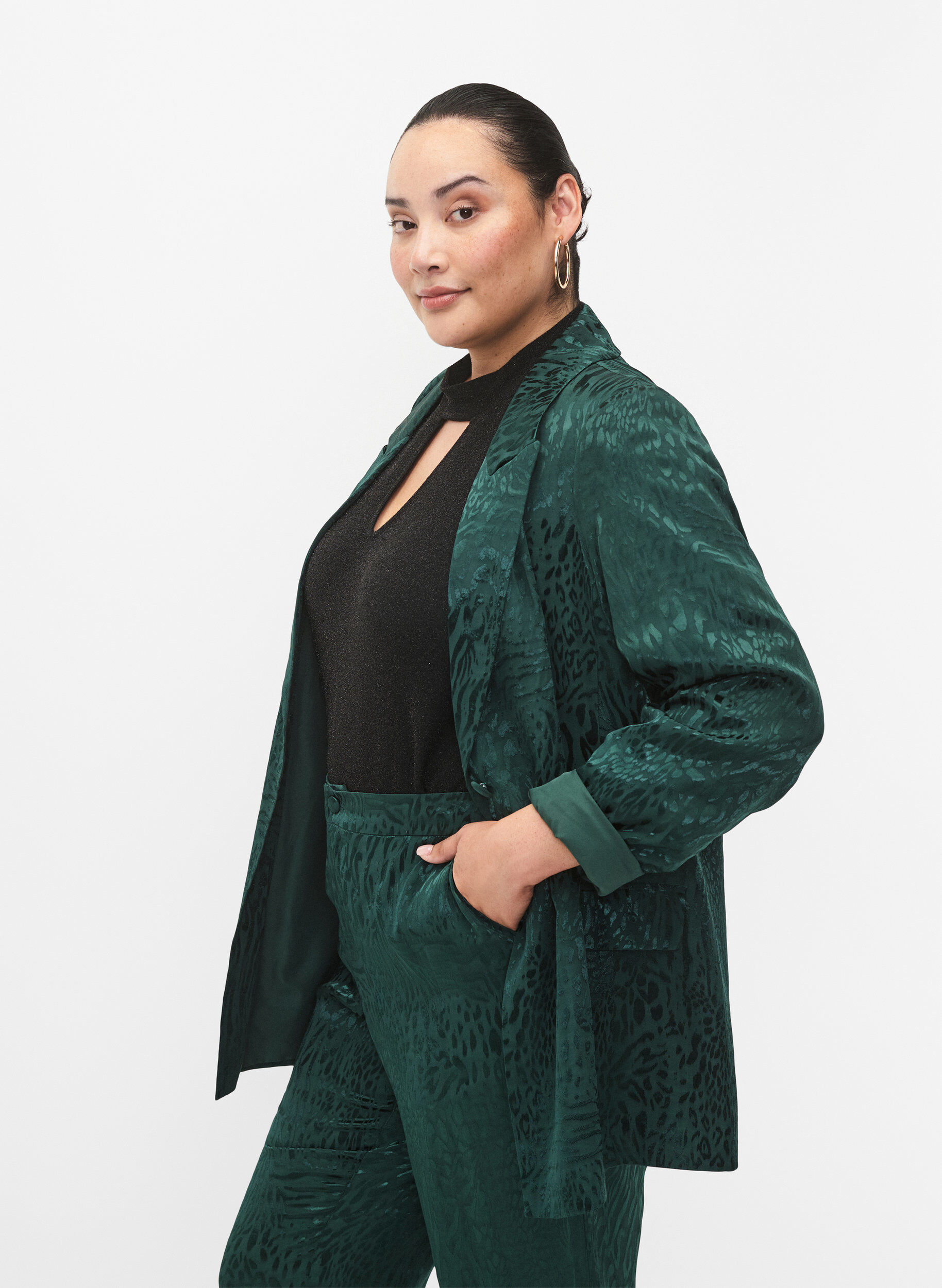 Zizzifashion Viscose blazer with tone-on-tone print, Ponderosa Pine, Model image number 2