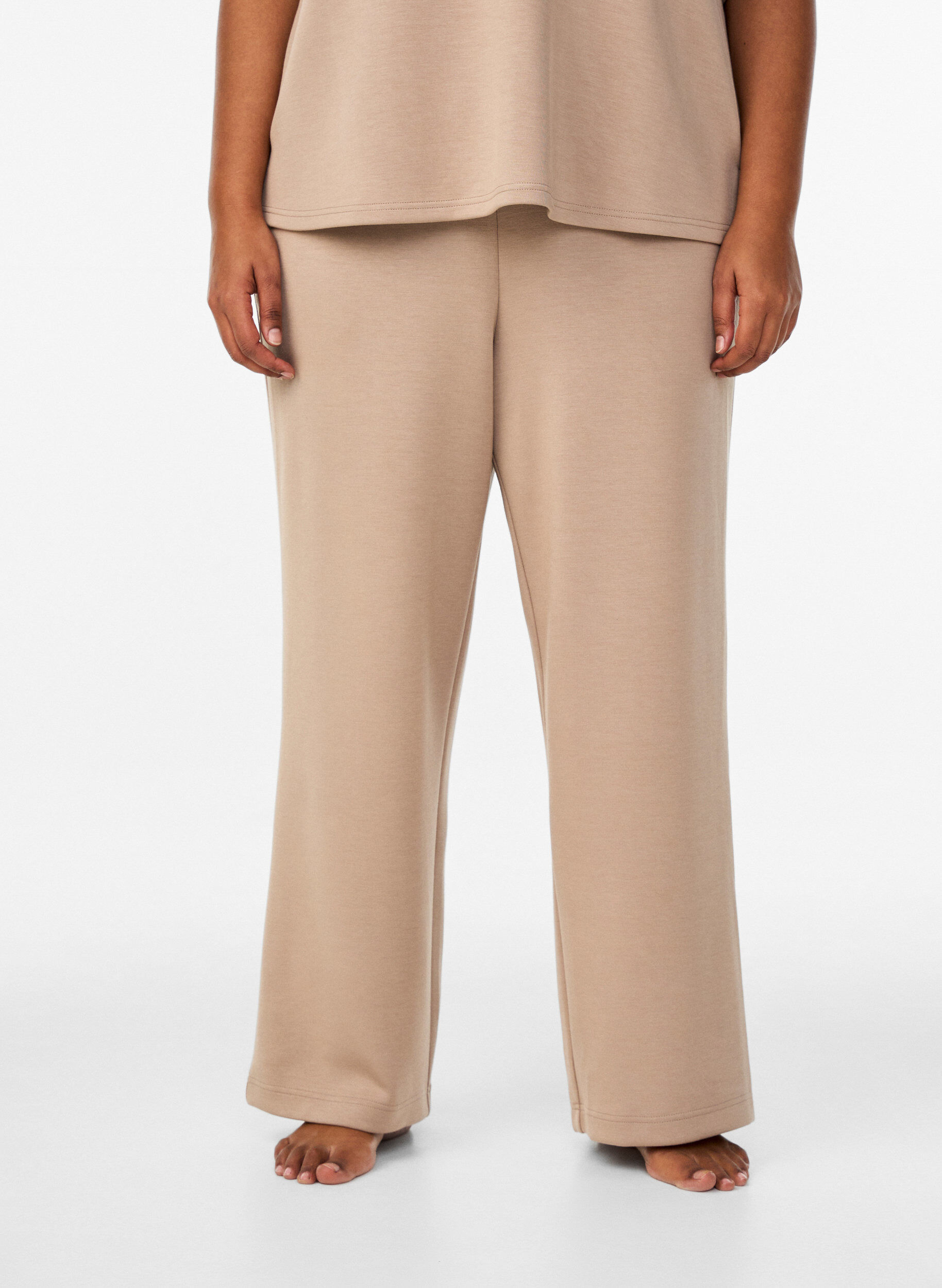 Zizzifashion High-waisted lounge trousers with straight legs, Beige, Model image number 2
