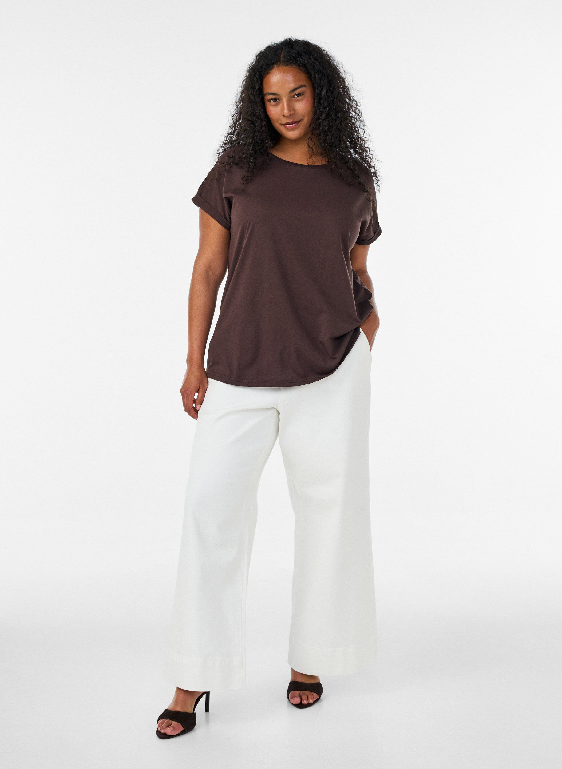 ZizzifashionShort sleeved cotton blend t-shirt, Brown, Model image number 1