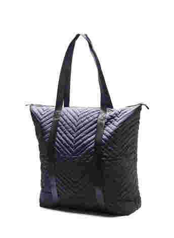 Bag with zipper