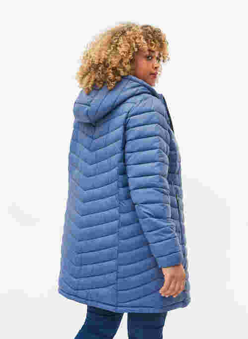 Lightweight jacket with detachable hood and pockets