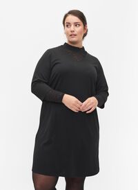Plain dress with v neck and 3/4 sleeves, Black, Model