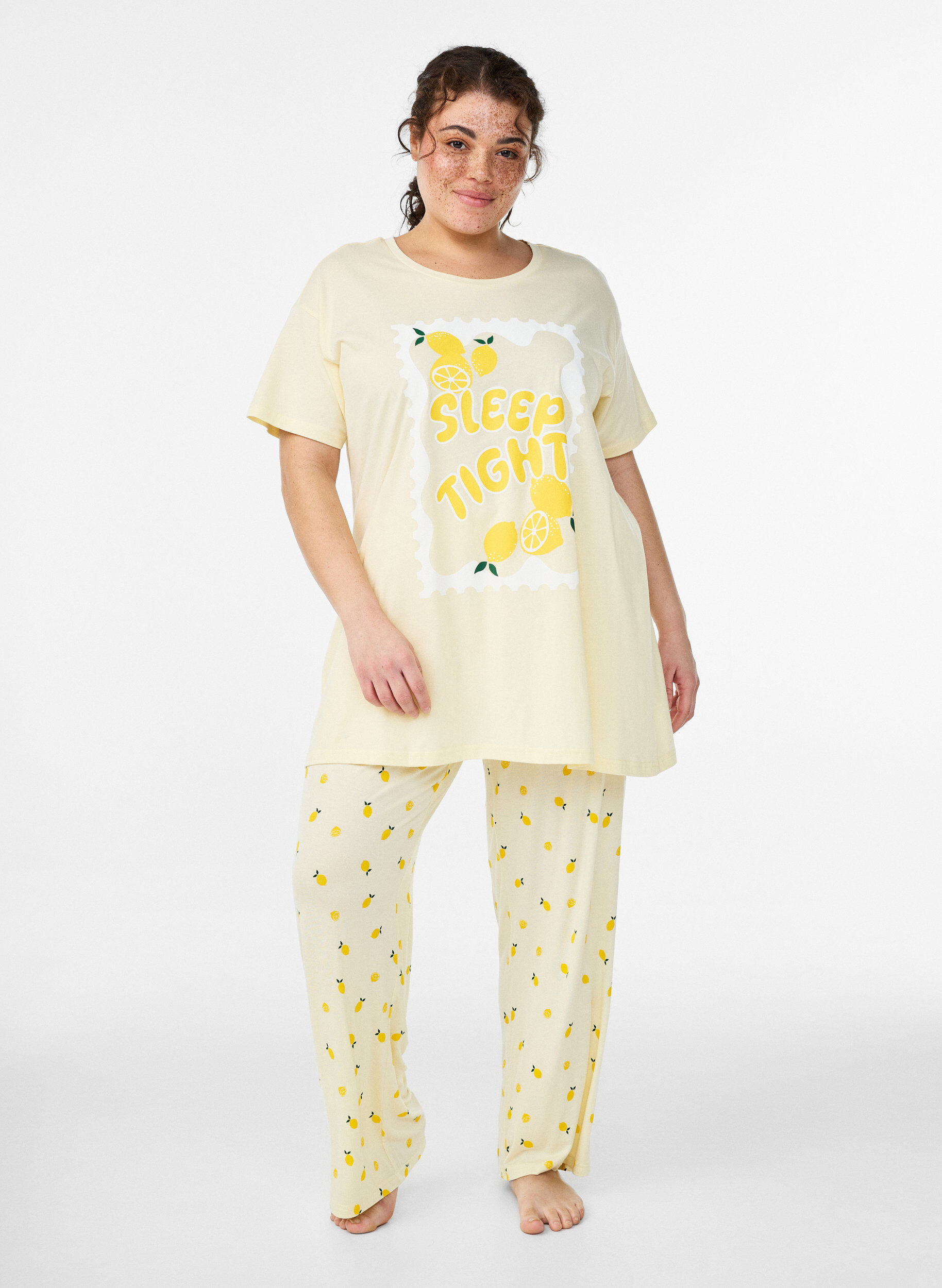 Zizzifashion Pyjama trousers in soft jersey with high waist and fruit print, Yellow, Model image number 0