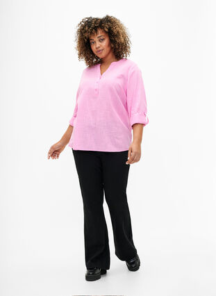 Shirt blouse in cotton with a v-neck, Rosebloom, Model image number 2