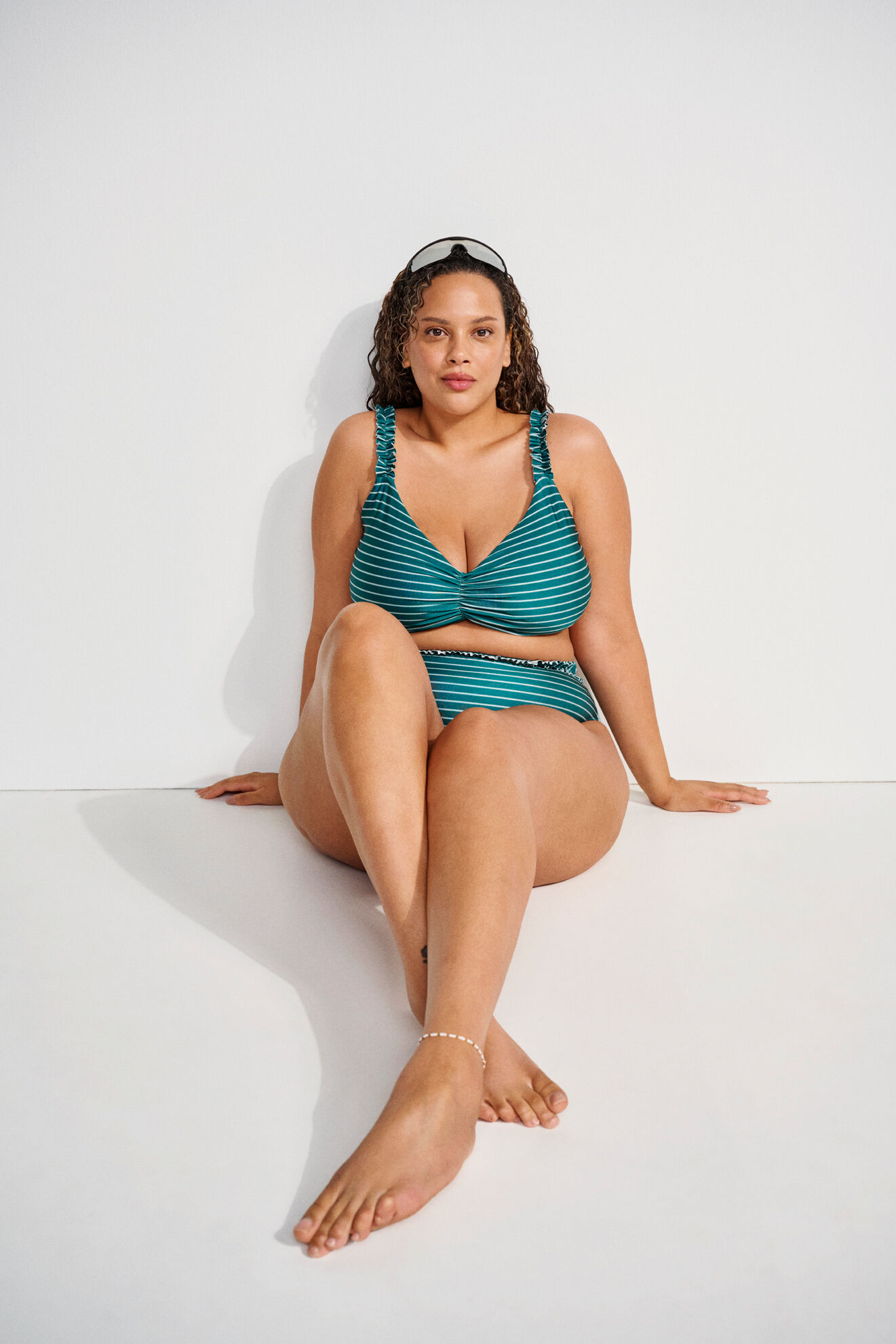 Zizzifashion Striped bikini, , Model