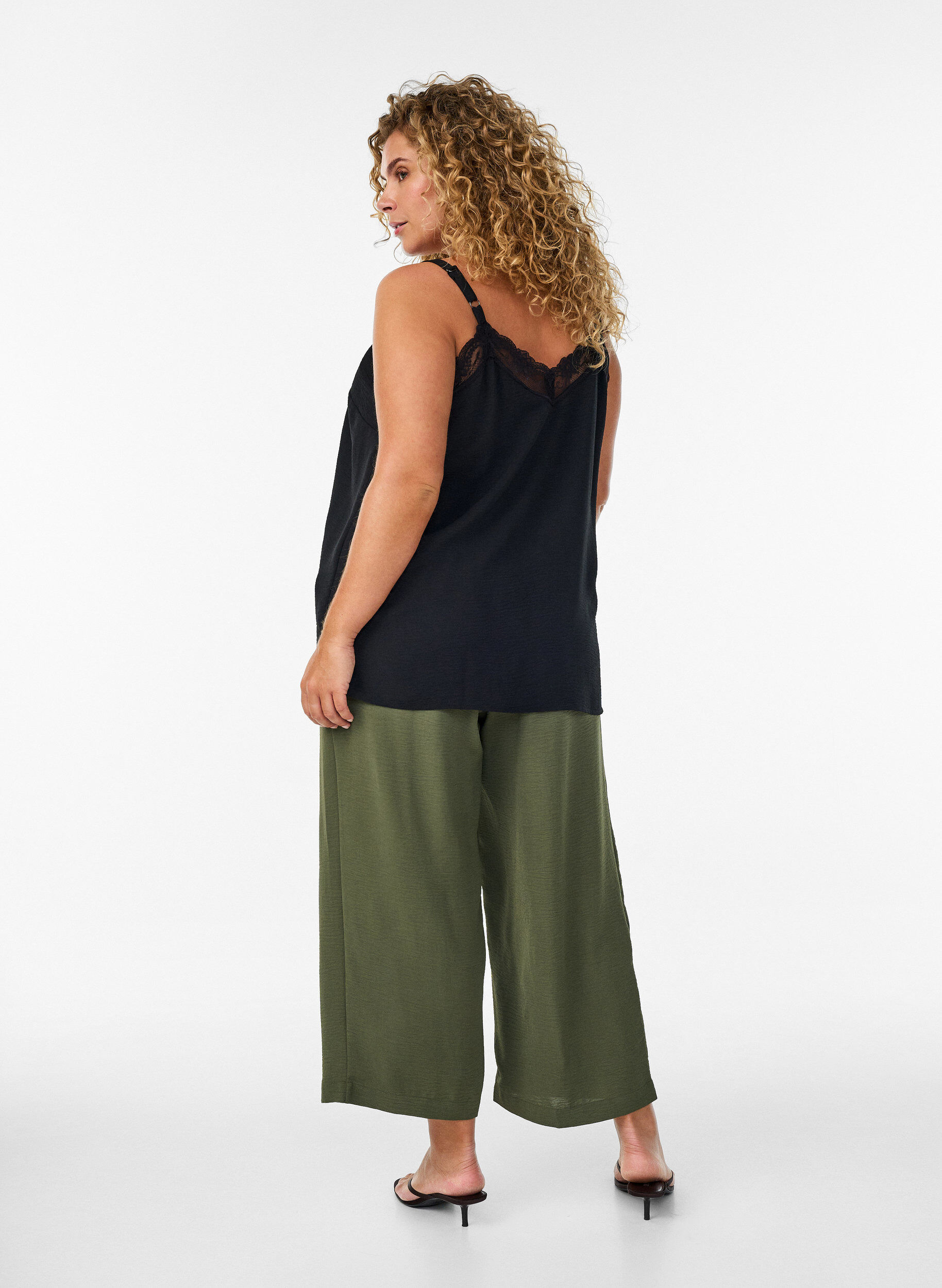 Zizzifashion High-waisted culottes with an elasticated back, Green, Model image number 1