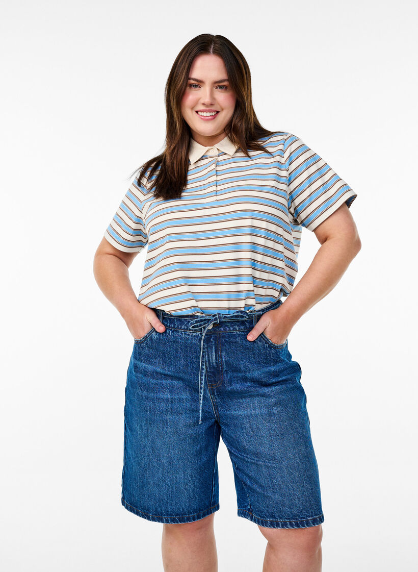 Straight fit denim shorts with tie belt, Blue, Model image number 0