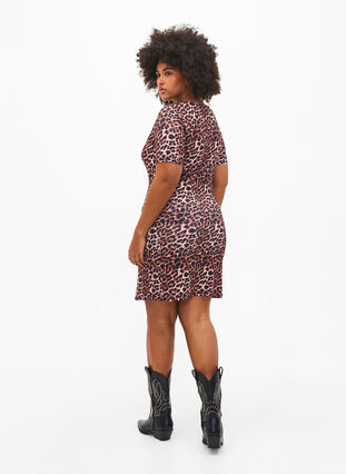 Close-fitting leopard print dress with a cut-out, Leopard AOP, Model image number 1