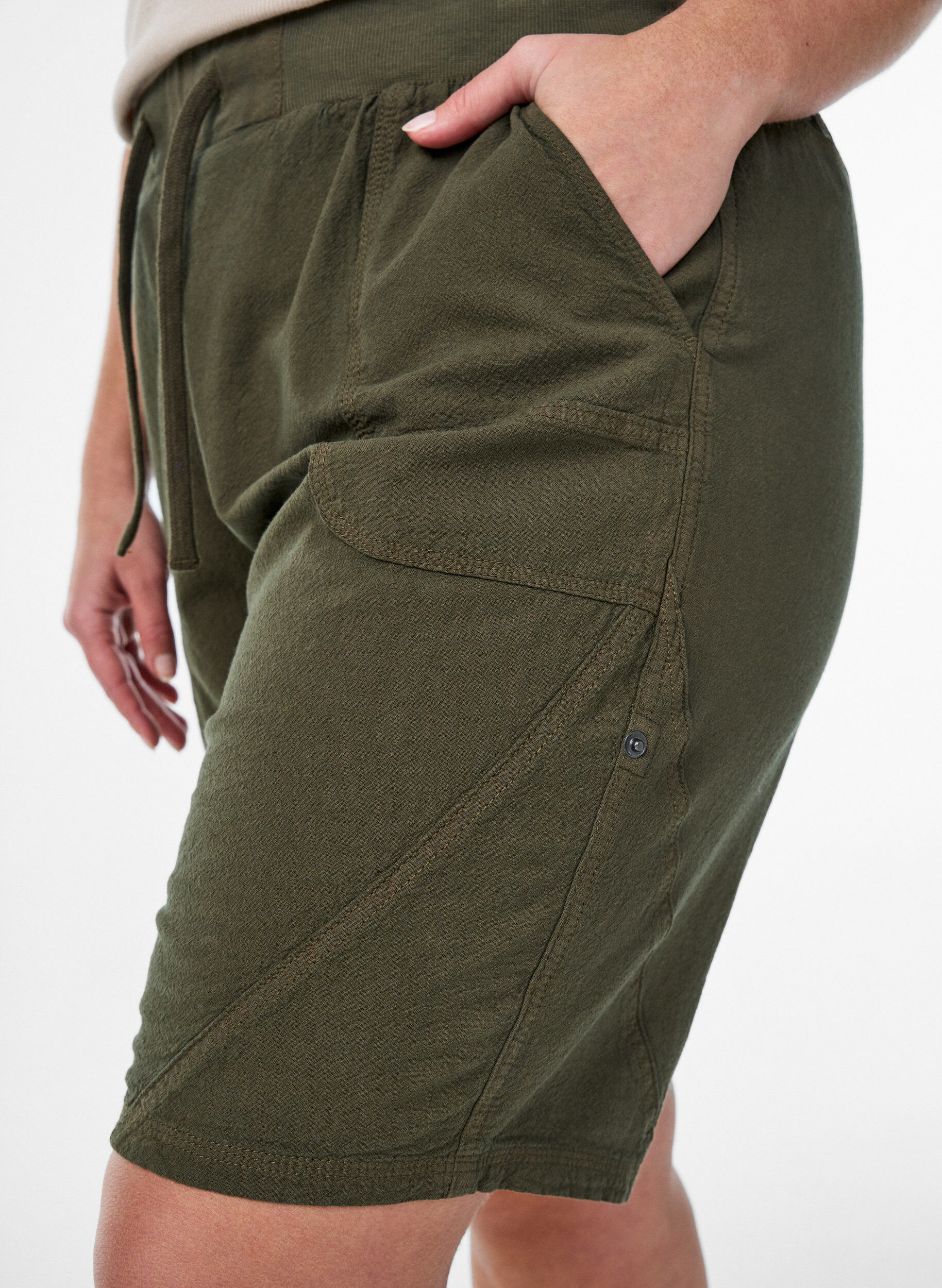 ZizzifashionLoose cotton shorts with pockets, Green, Model image number 3